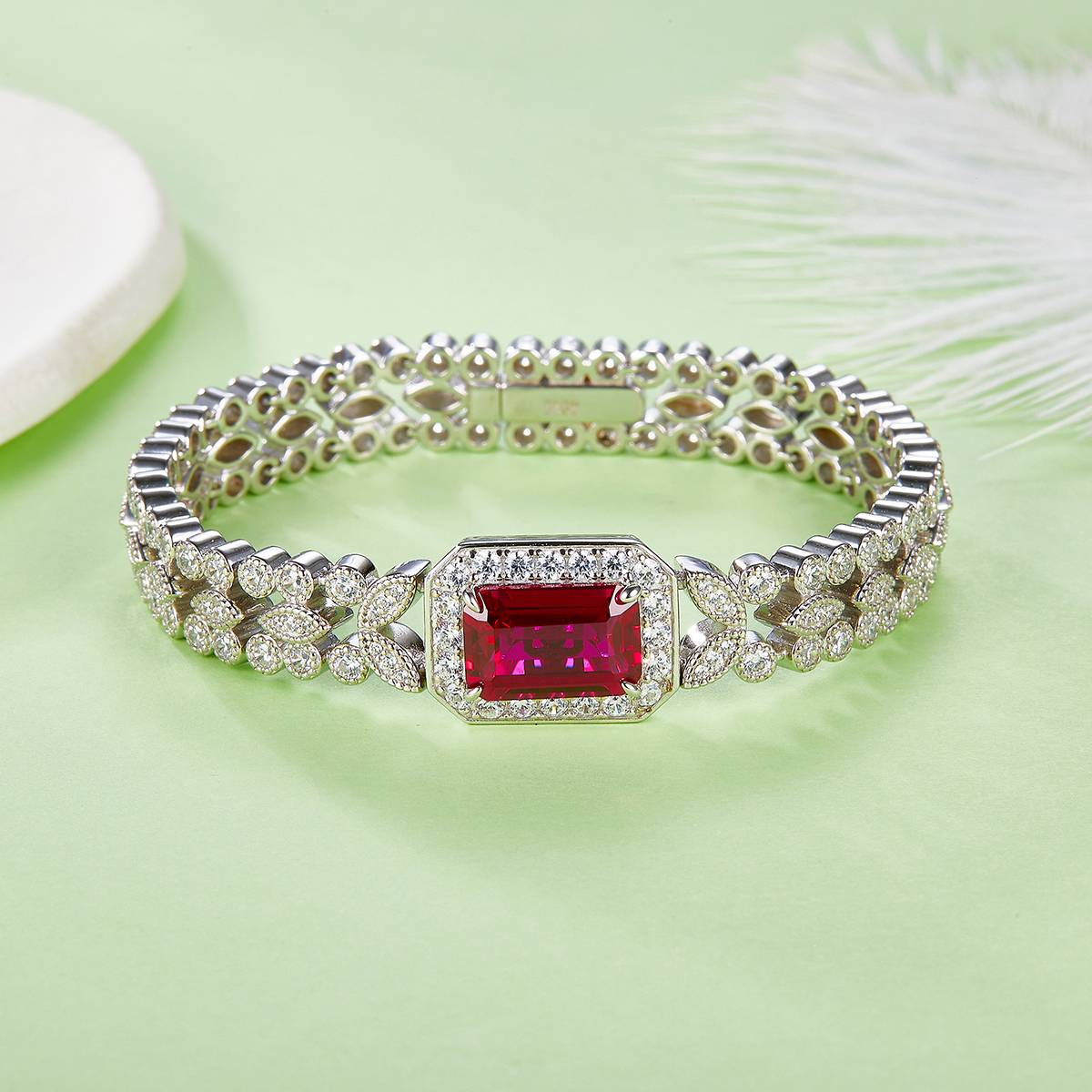 L1386R款S925银镀18K白金培育红宝石Bracelet5.6ct