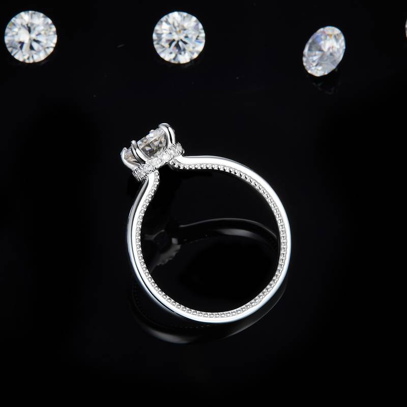 四爪女戒S925银镀白金定制选款主石莫桑钻1.0ct/副石高碳钻