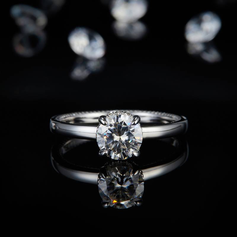 四爪女戒S925银镀白金定制选款主石莫桑钻1.0ct/副石高碳钻