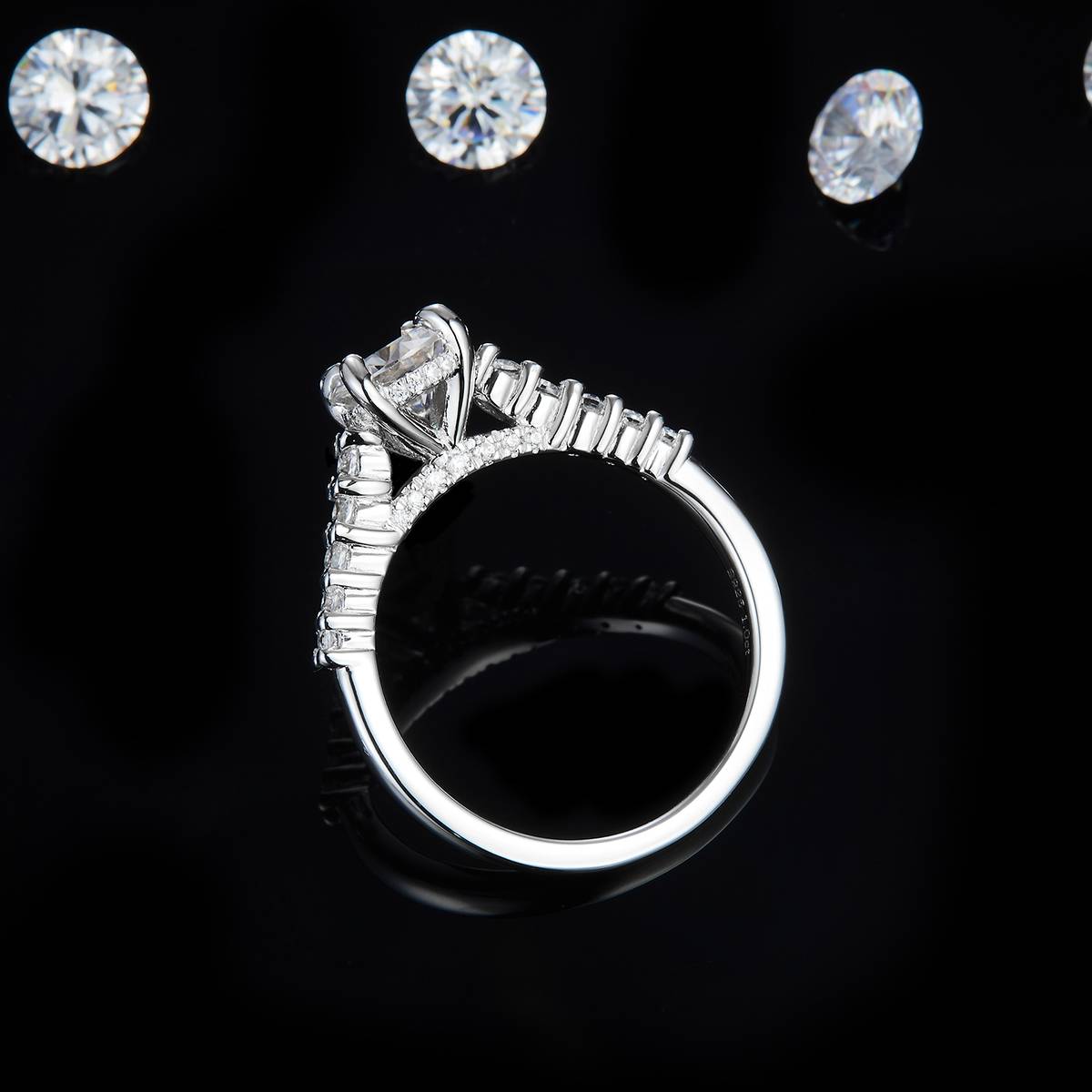 Straight arm micro inlaid four claw women's ring S925 silver plated white gold customized selection main stone Moissanite diamond 1.0ct/secondary stone high carbon diamond
