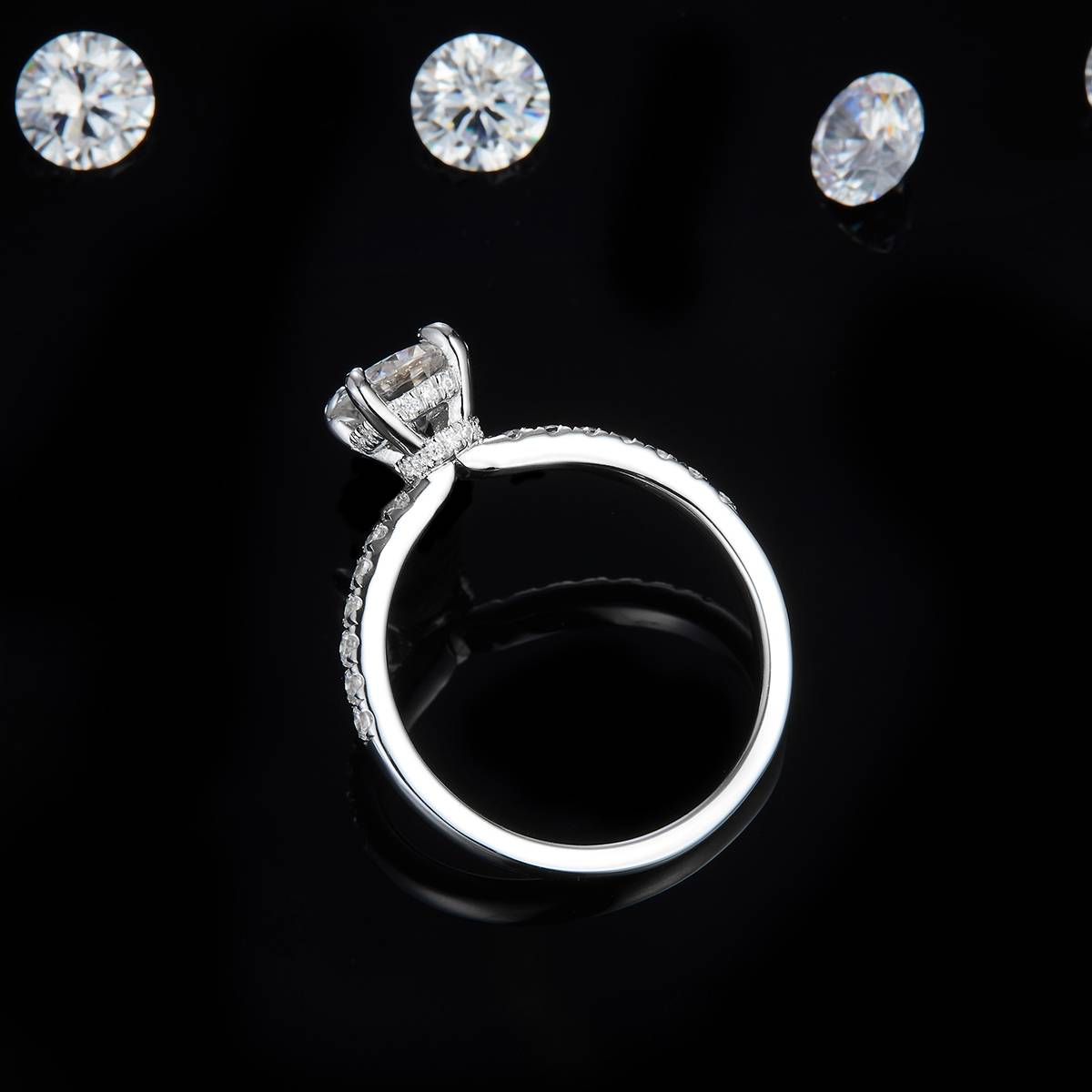 Straight arm micro inlaid four claw women's ring S925 silver plated white gold customized selection main stone Moissanite diamond 1.0ct/secondary stone high carbon diamond
