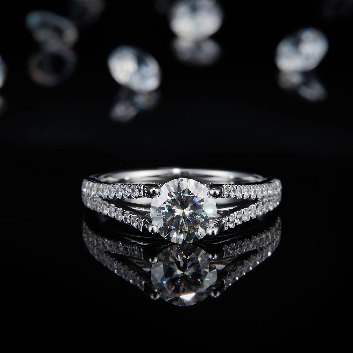 Light Luxury Y-shaped Full Diamond Four Claw Women's Ring S925 Silver Plated Platinum Customized Selection Main Stone Moissanite 1.0ct/Sub Stone Cubic Zirconia
