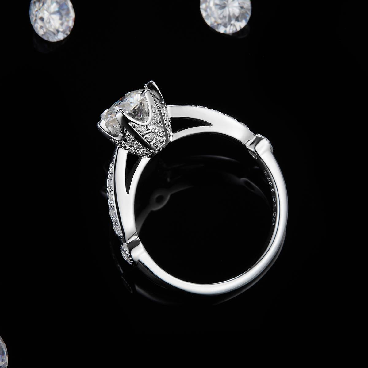 微镶六爪女戒S925银镀白金定制选款主石莫桑钻1.0ct/副石高碳钻
