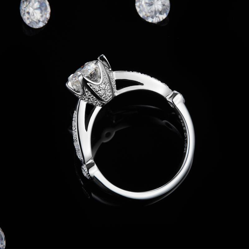 微镶六爪女戒S925银镀白金定制选款主石莫桑钻1.0ct/副石高碳钻