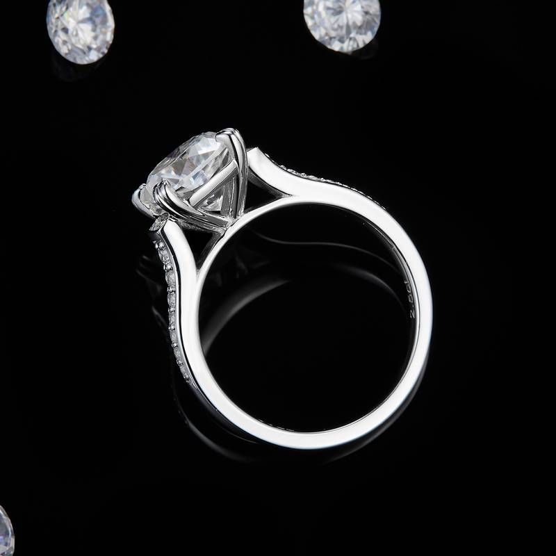 微镶枕形Women's RingS925银镀白金定制选款主石Moissanite2.5ct/副石高碳钻