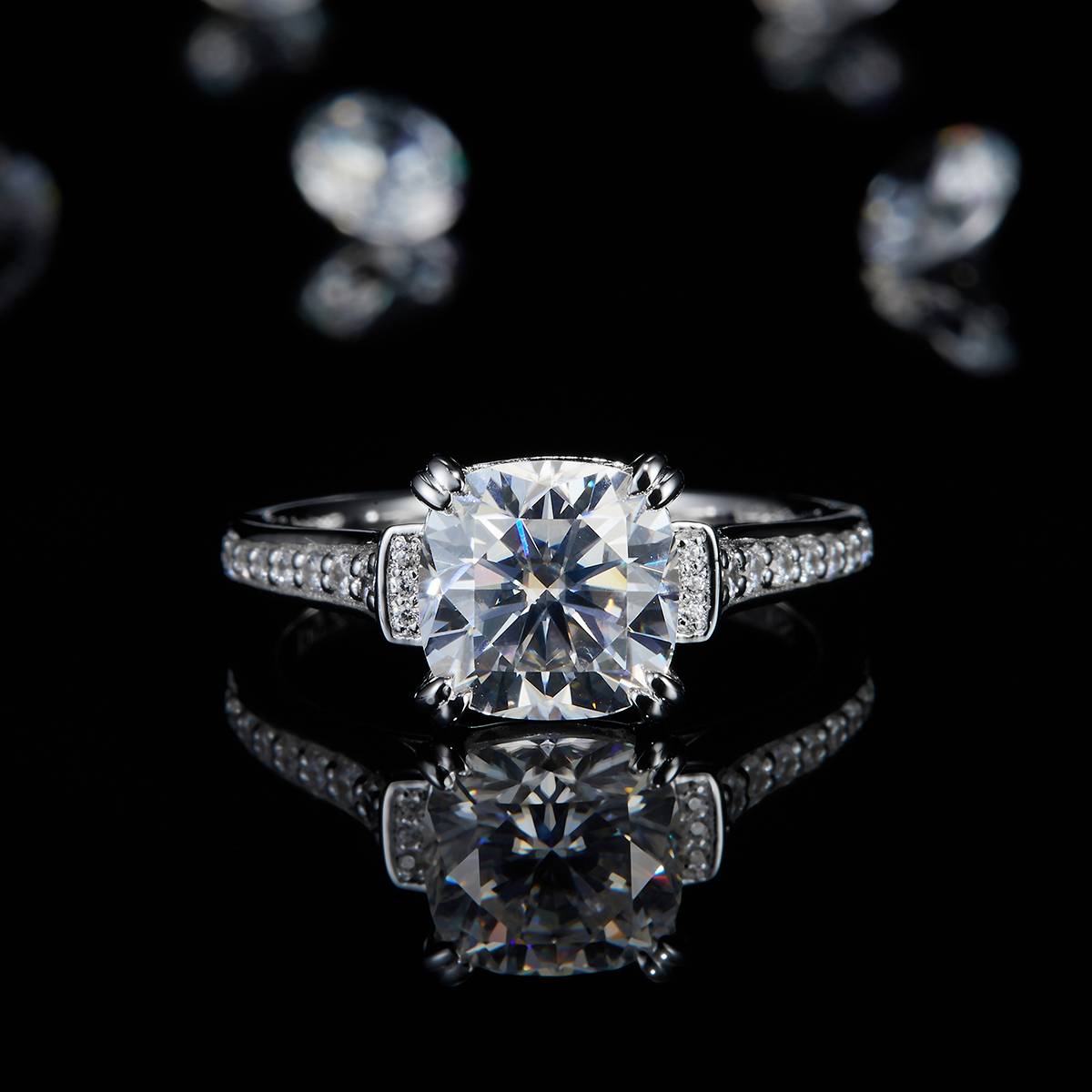 微镶枕形女戒S925银镀白金定制选款主石莫桑钻2.5ct/副石高碳钻