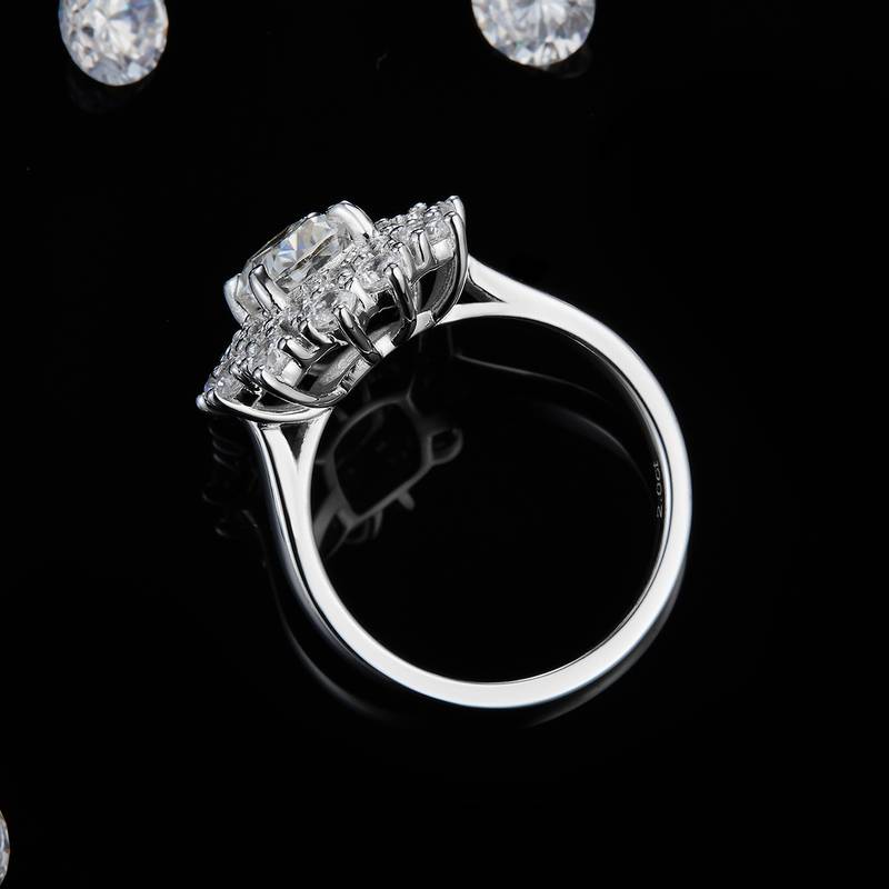 轻奢枕形太阳花女戒S925银镀白金定制选款主石莫桑钻2.0ct/副石高碳钻