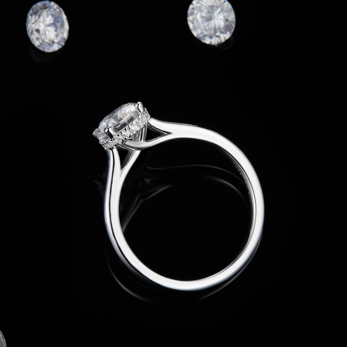 Barearm Four Claw Women's Ring S925 Silver Plated Platinum Customized Selection Main Stone Moissanite 1.0ct/Side Stone Cubic Zirconia