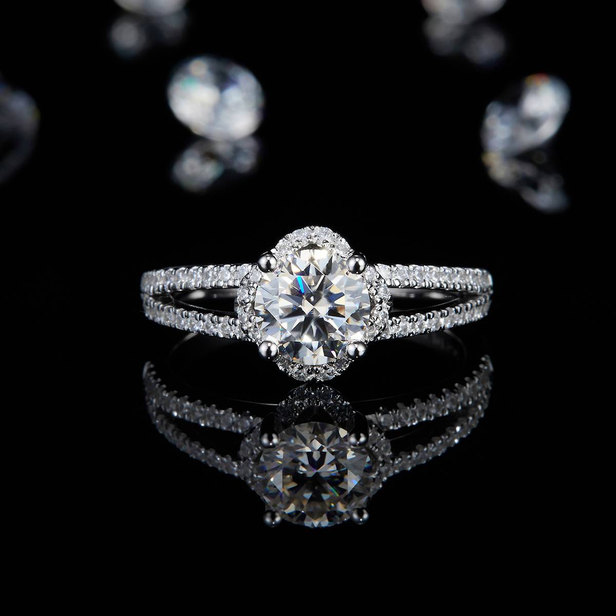 Y形戒臂四爪女戒S925银镀白金定制选款主石莫桑钻1.0ct/副石高碳钻