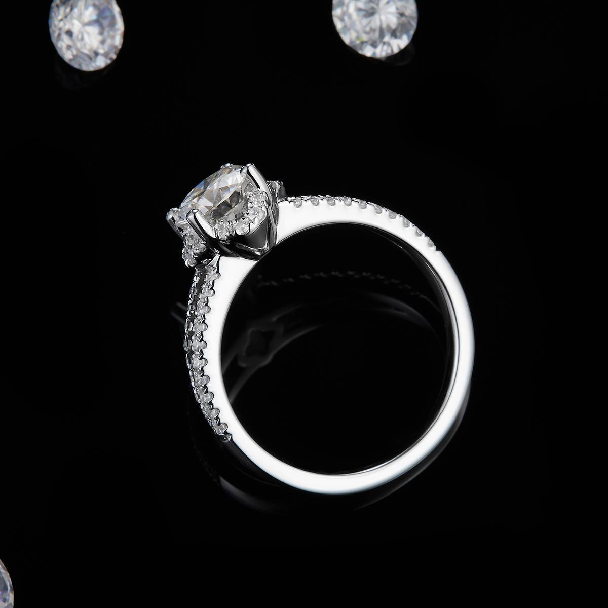 Y形戒臂四爪女戒S925银镀白金定制选款主石莫桑钻1.0ct/副石高碳钻
