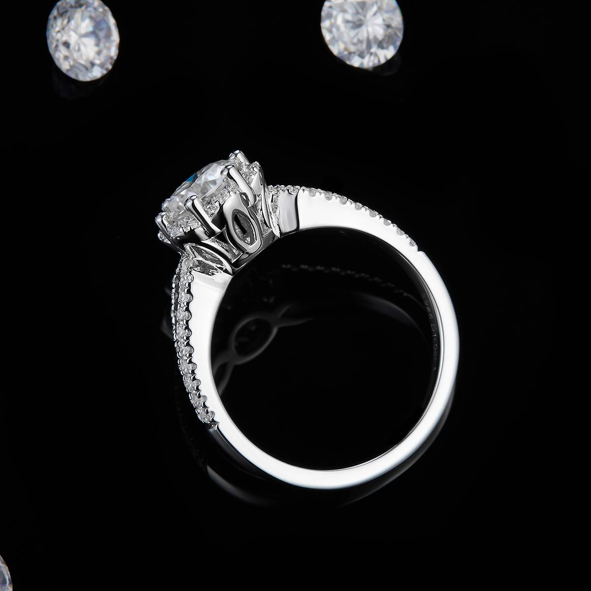Light Luxury Full Diamond Women's Ring S925 Silver Plated Platinum Customized Selection Main Stone Moissanite 1.0ct/Side Stone Cubic Zirconia