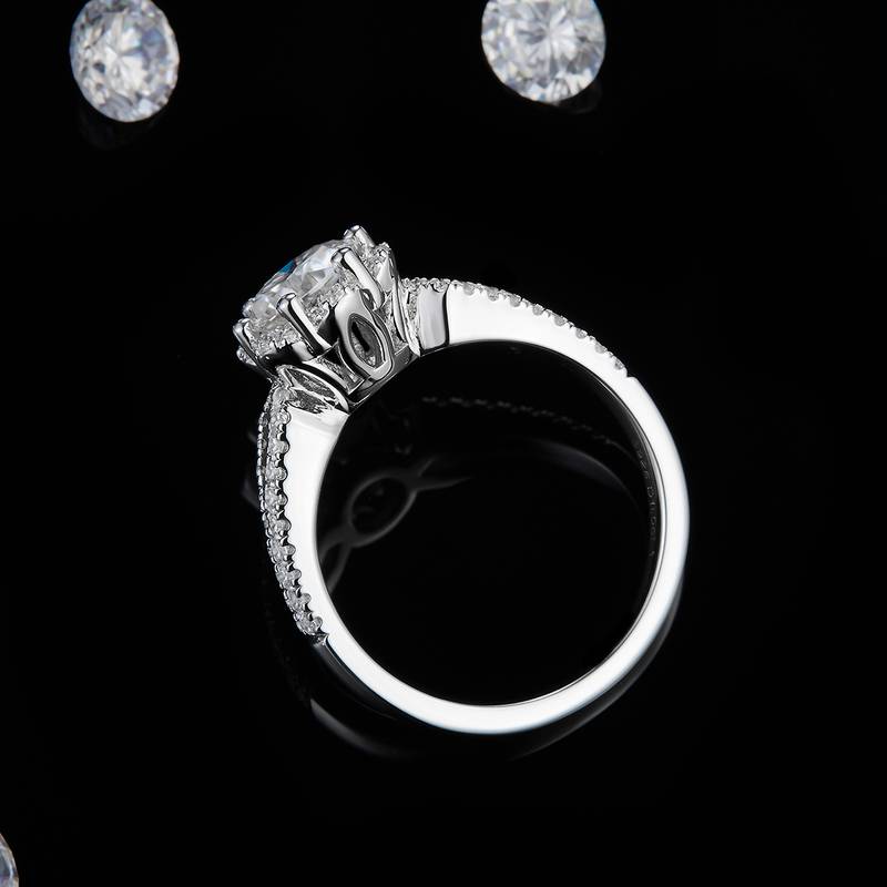 Affordable Luxury满钻Women's RingS925银镀白金定制选款主石Moissanite1.0ct/副石高碳钻