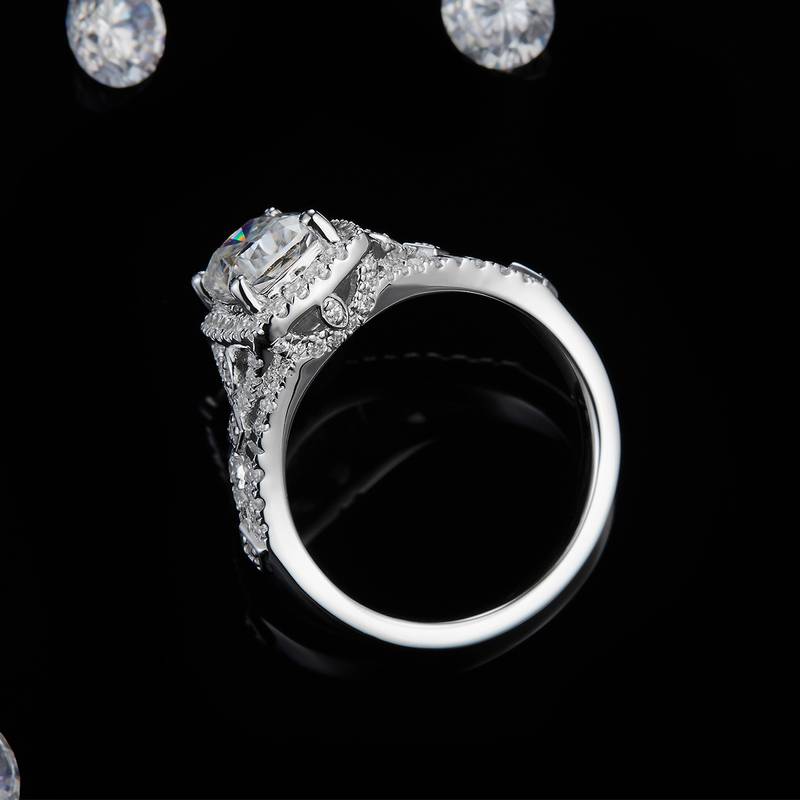 圆包枕形Women's RingS925银镀白金定制选款主石Moissanite2.0ct/副石高碳钻