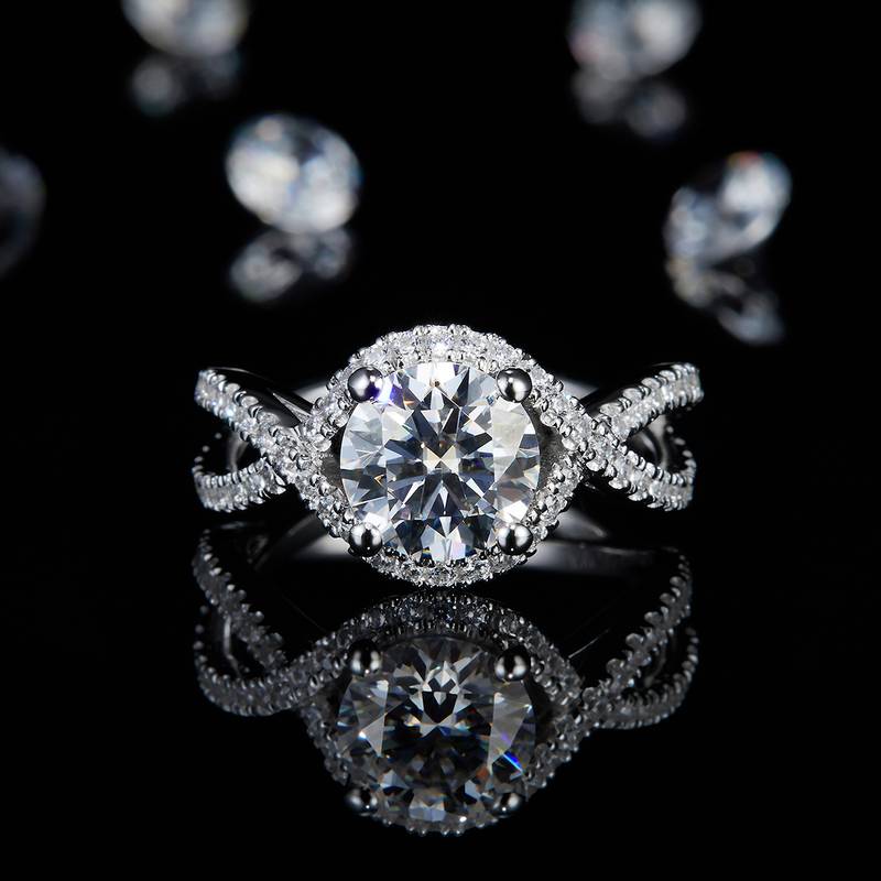 扭臂圆包女戒S925银镀白金定制选款主石莫桑钻2.0ct/副石高碳钻