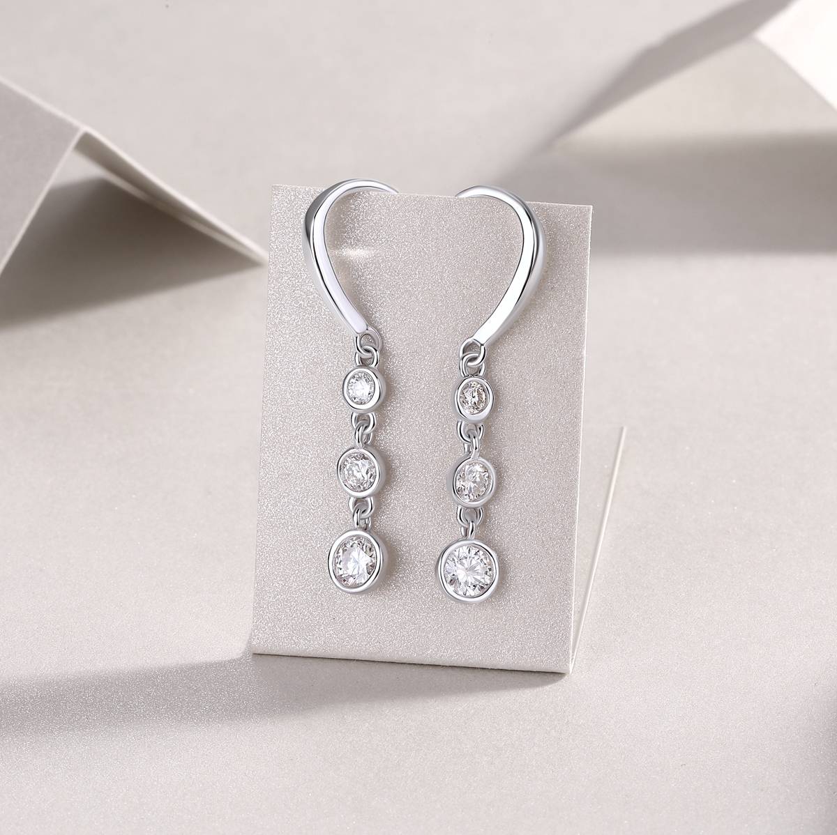 E13641款S925银镀18K白金3石款耳环Moissanite0.92ct