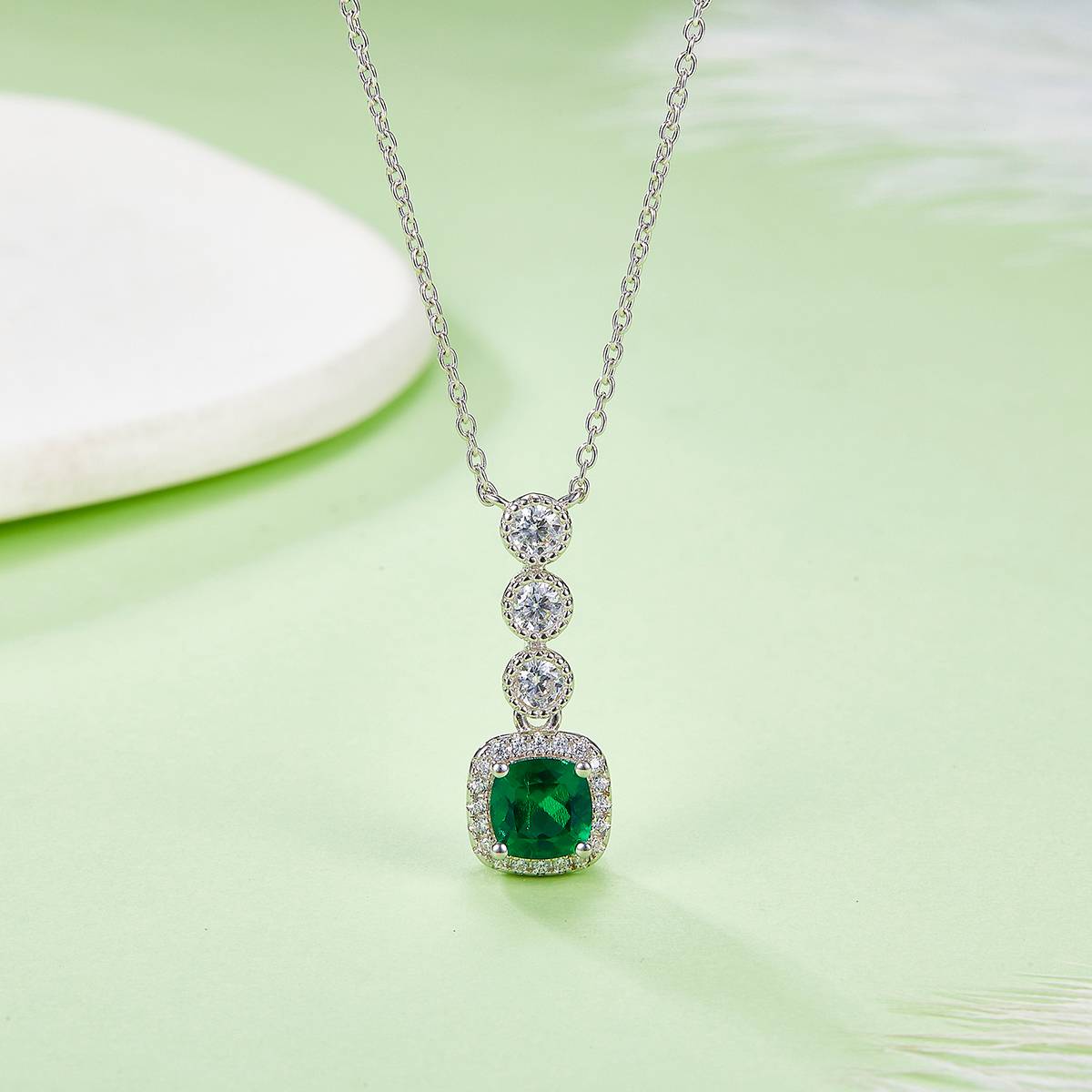 N1917986款S925银镀18K白金培育彩宝项链0.93ct