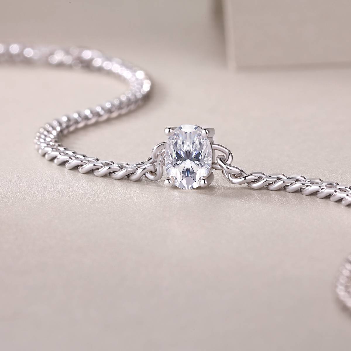L13114款S925银镀18K白金蛋形Moissanite古巴Bracelet1.0ct
