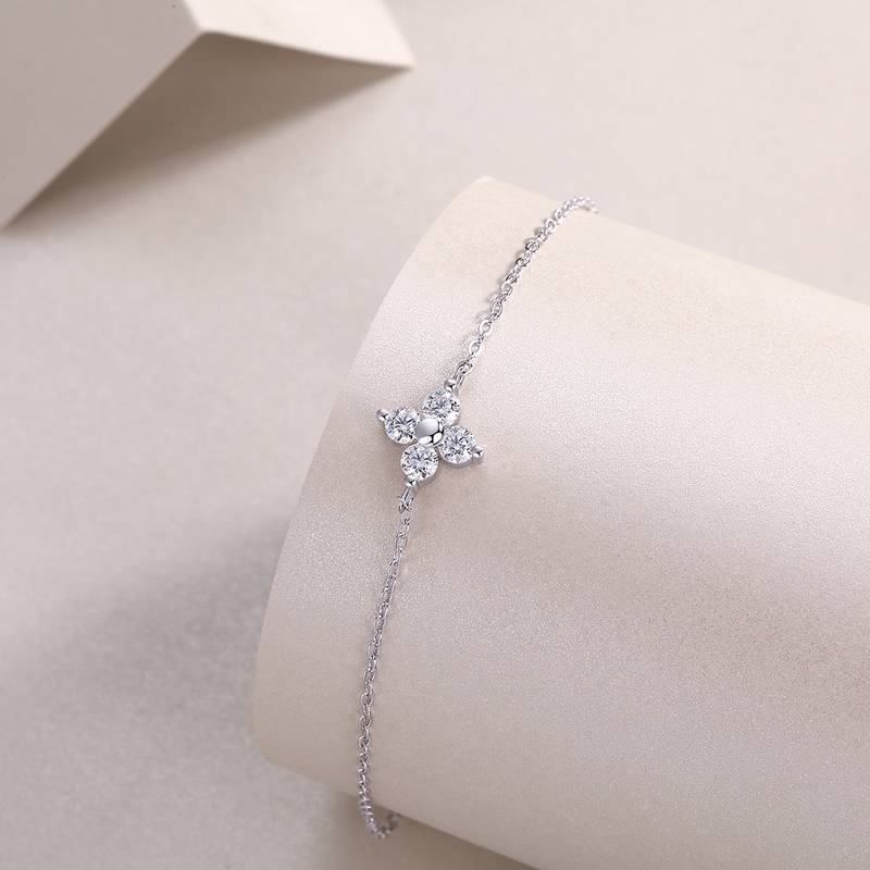 N13860款S925银镀18K白金四叶草MoissaniteBracelet0.4ct