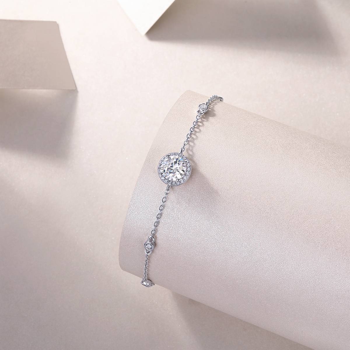 L13513款S925银镀18K白金圆形莫桑钻手链1.0CT