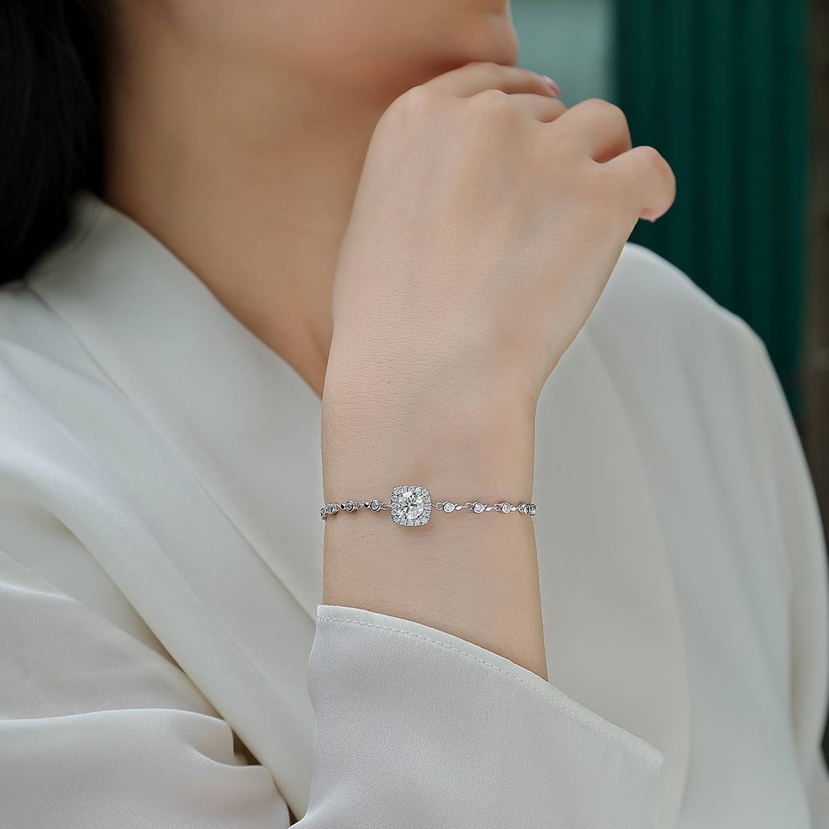 L240113739款S925银镀18K白金圆形MoissaniteBracelet1.0ct