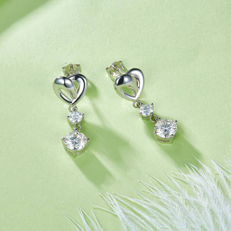 E230520022款S925银镀18K白金心形吊款耳环圆形Moissanite1.0ct/粒