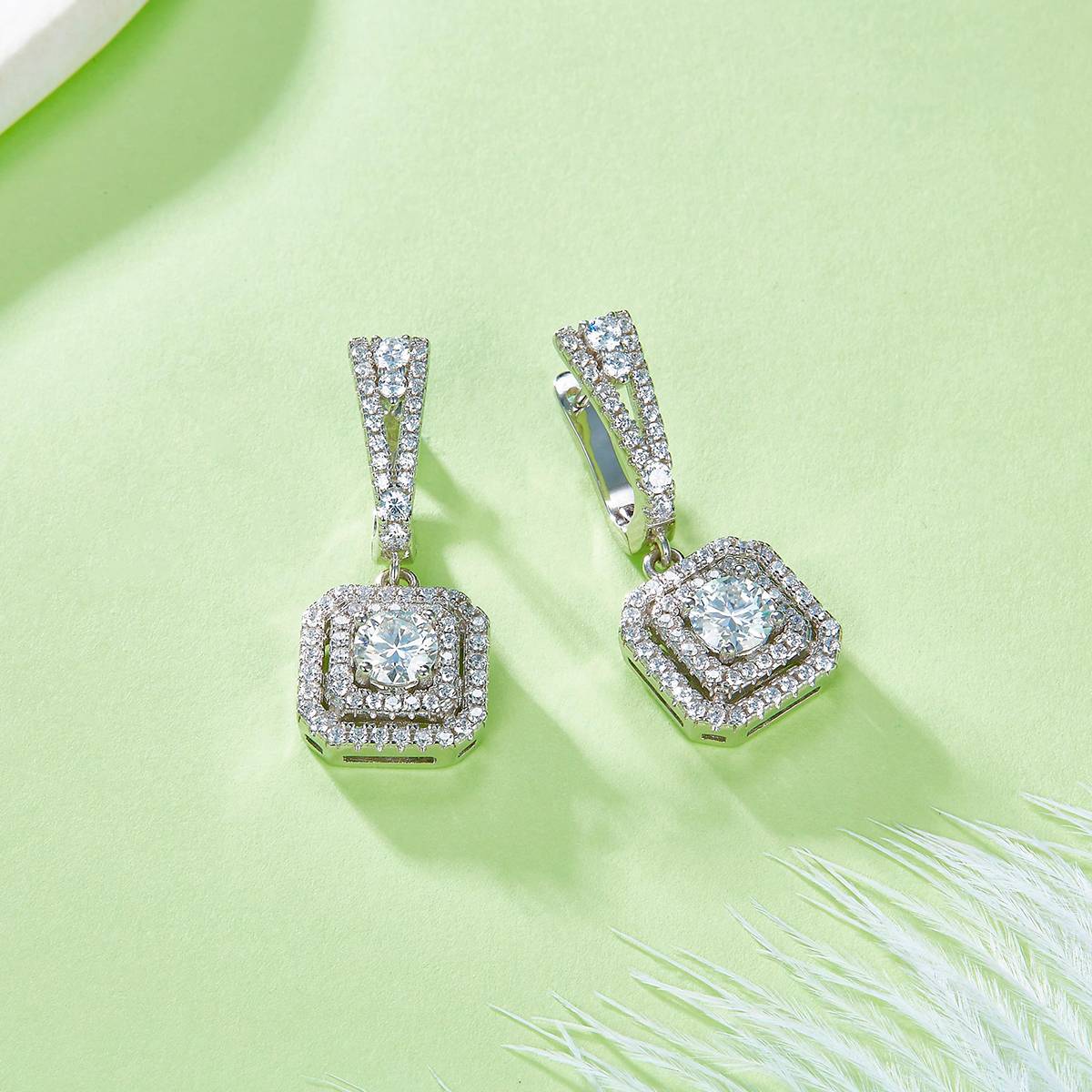 E221225013款S925银镀18K白金方围圆形Moissanite耳环0.5ct/粒