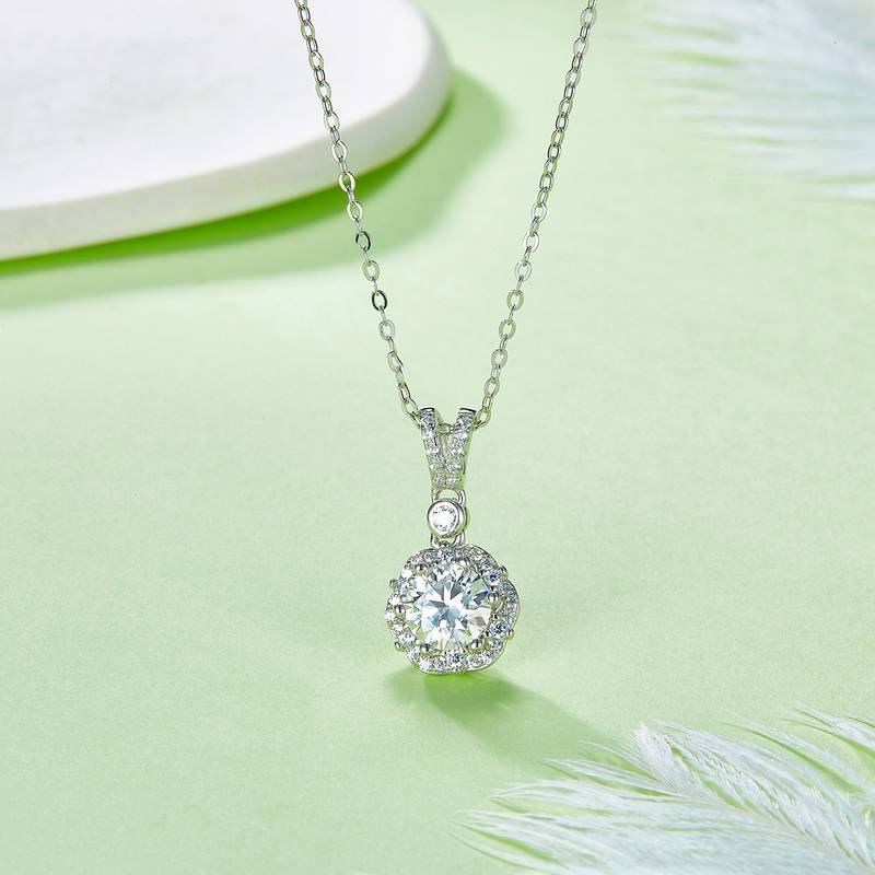 P230303014款S925银镀18K白金花型项链莫桑钻1.0CT