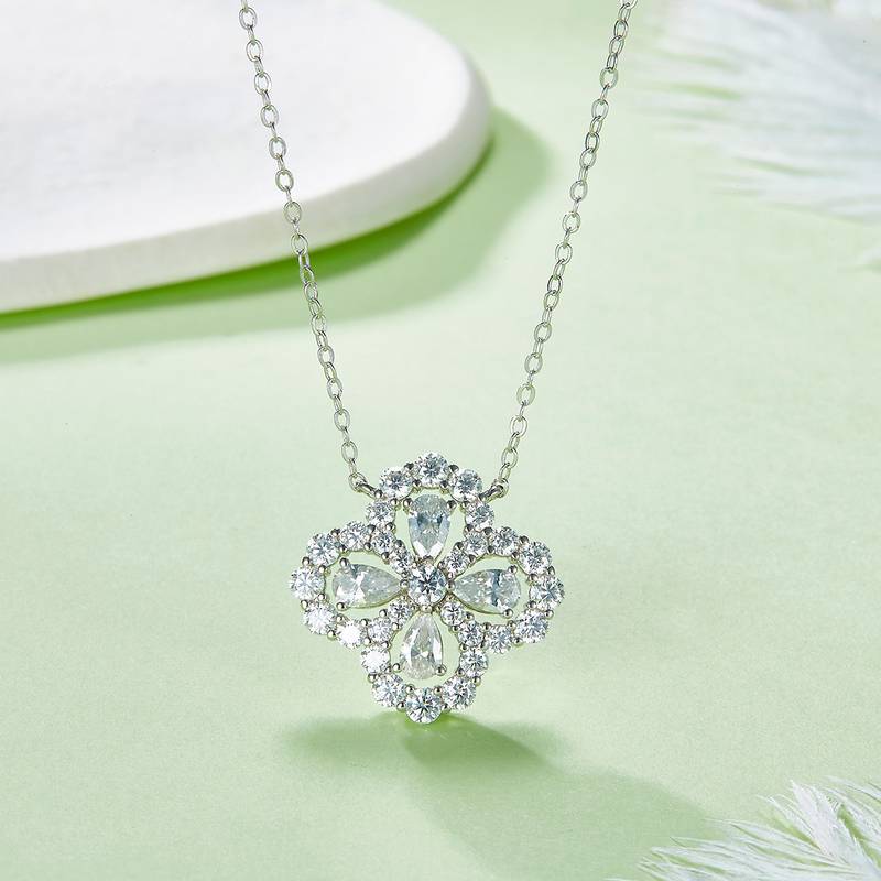 P240311015款S925银镀18K白金幸运四叶草MoissaniteNecklace2.7ct