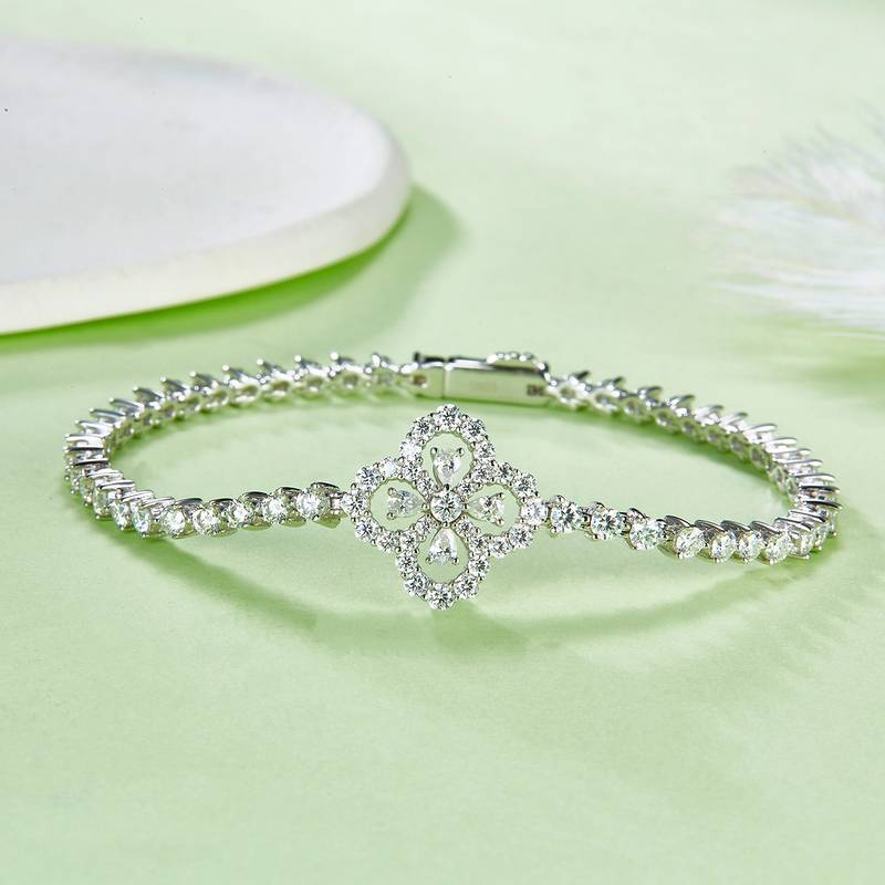 B240311016款S925银镀18K白金幸运四叶草MoissaniteBracelet4.2ct