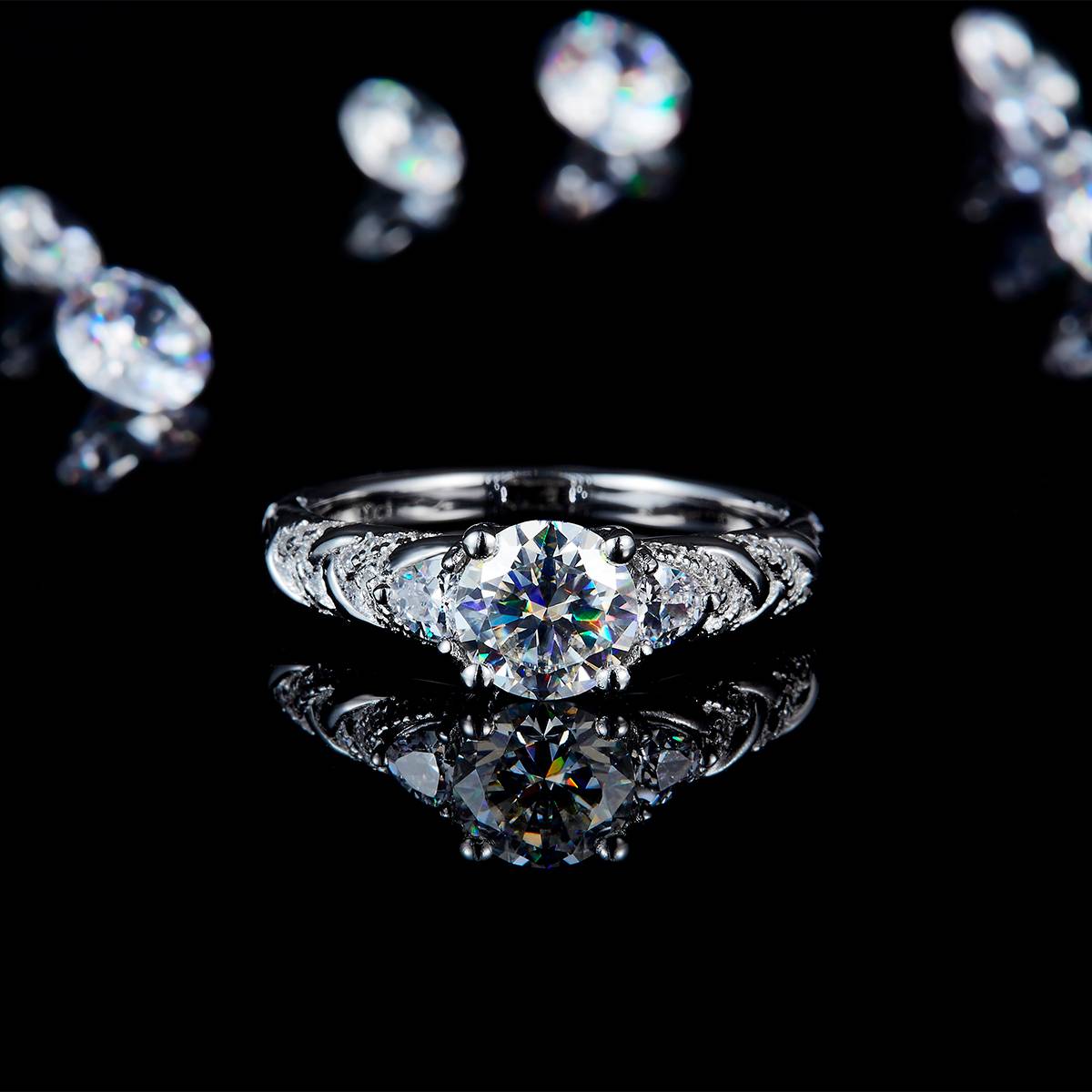 Twisted arm round bag women's ring S925 silver plated platinum custom selection main stone Moissanite 2.0ct/Side Stone Cubic Zirconia
