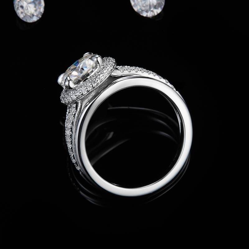 轻奢Y臂圆包女戒S925银镀白金定制选款主石莫桑钻2.0ct/副石高碳钻
