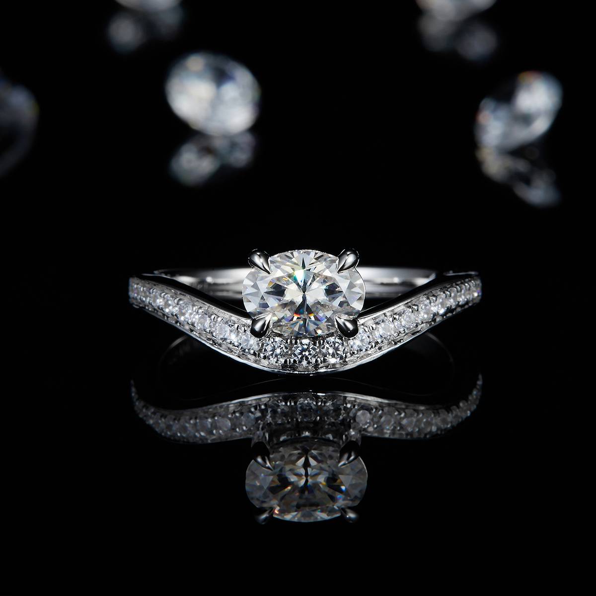 蛋形钻排戒S925银镀白金定制选款主石莫桑钻1.0ct/副石高碳钻