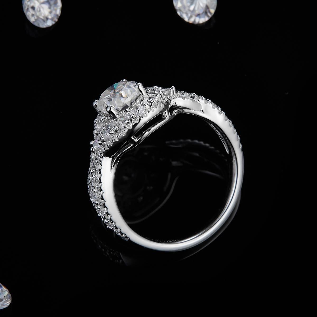 Light Luxury Full Diamond Twisted Arm Round Bag Oval Women's Ring S925 Silver Plated Platinum Customized Selection Main Stone Moissanite 1.5ct/Side Stone Cubic Zirconia