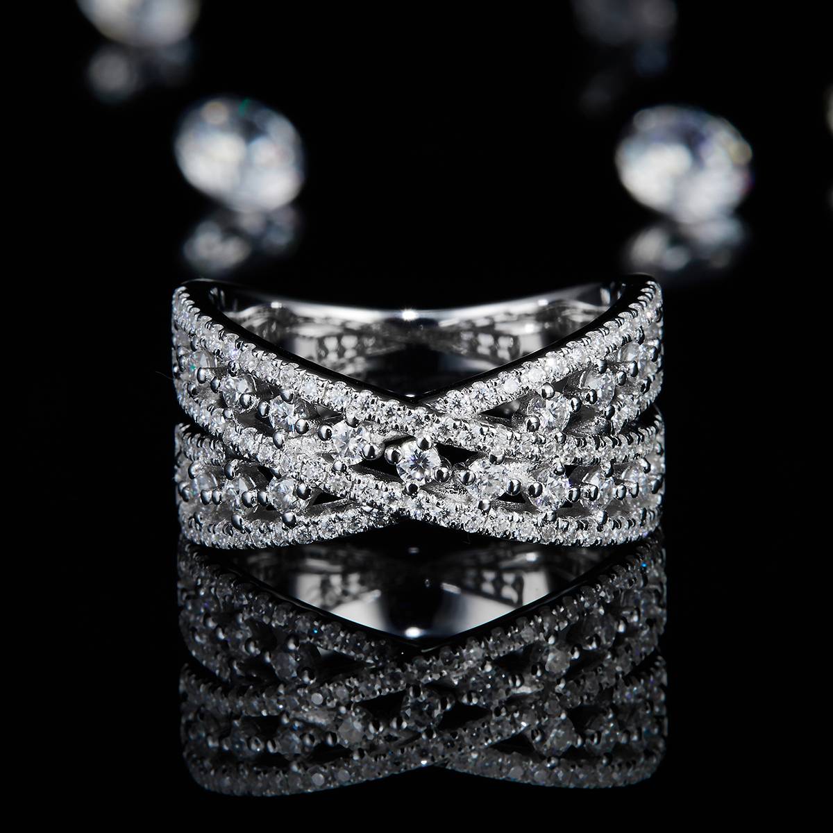 X-shaped cross full diamond hollowed out ring for women S925 silver plated platinum custom selection Side Stone Moissanite 0.96ct
