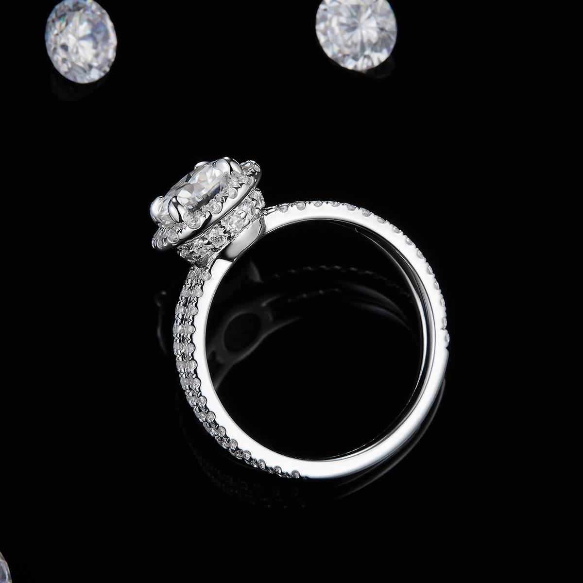双臂圆包女戒S925银镀白金定制选款主石莫桑钻1.0ct/副石高碳钻