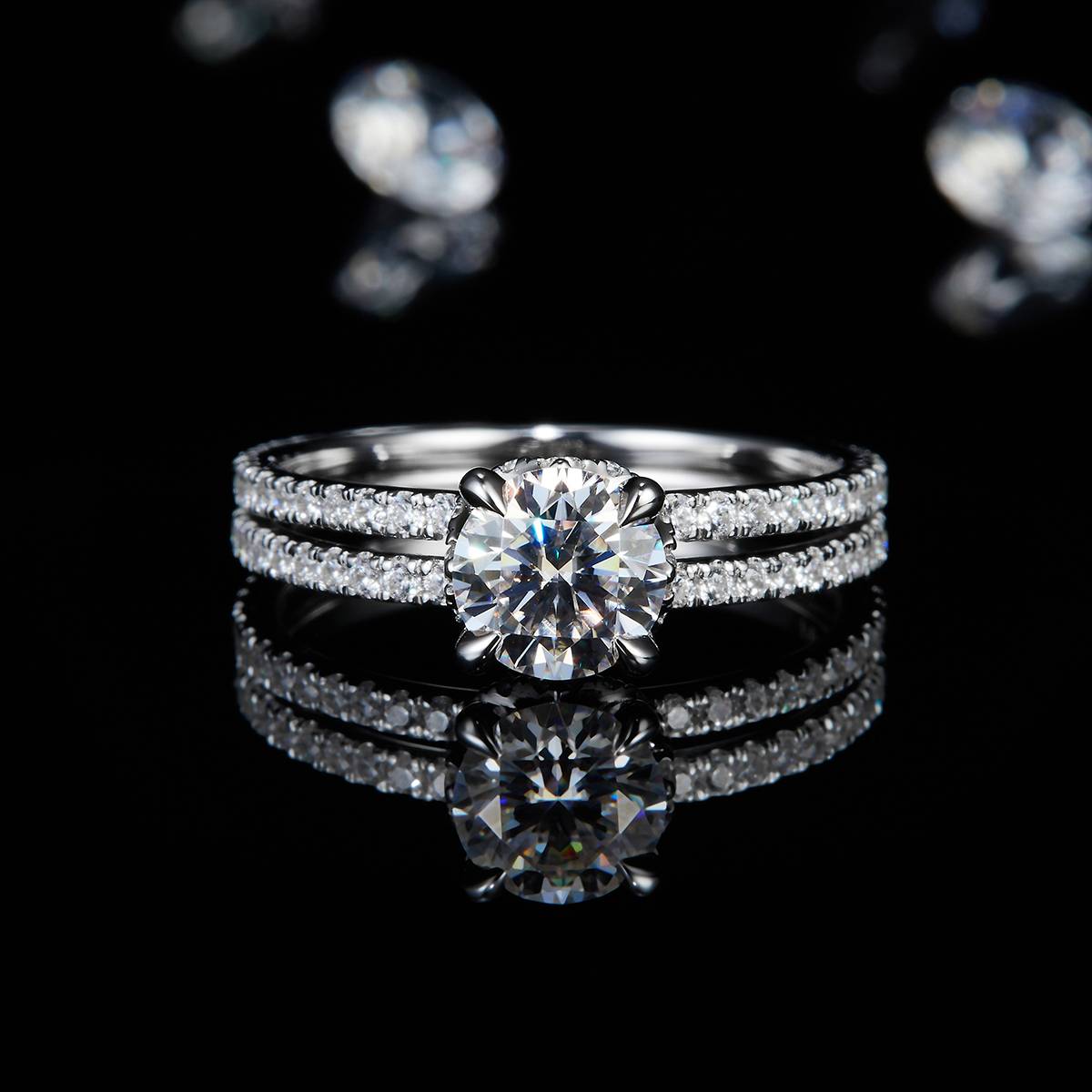 双臂四爪圆钻S925银镀白金定制选款主石莫桑钻1.0ct/副石高碳钻