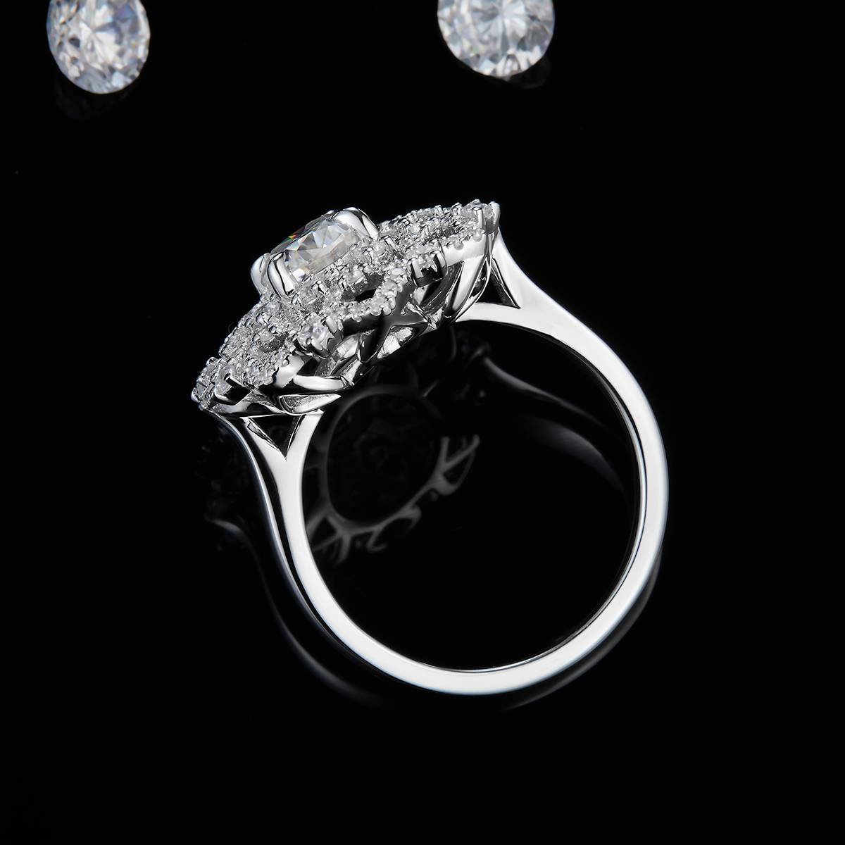 Full Diamond Hollow Women's Ring S925 Silver Plated Platinum Customized Selection Main Stone Moissanite 1.0ct/Side Stone Cubic Zirconia