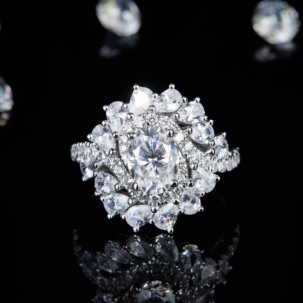 Twisted Arm Full Diamond Oval Women's Ring S925 Silver Plated Platinum Customized Selection Main Stone Moissanite 1.5ct/Side Stone Cubic Zirconia