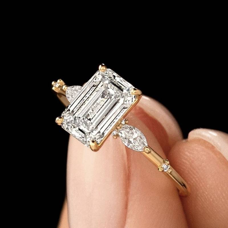 MR0089款S925银镀18K黄金祖母绿切割MoissaniteExquisiteWomen's Ring主石10*7mmmm/3.5ct
