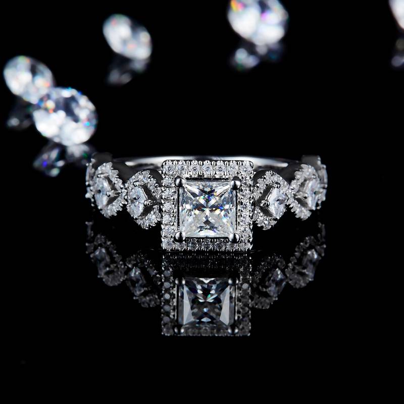 扭臂公主方钻Women's RingS925银镀白金定制选款主石Moissanite1.0ct/副石高碳钻