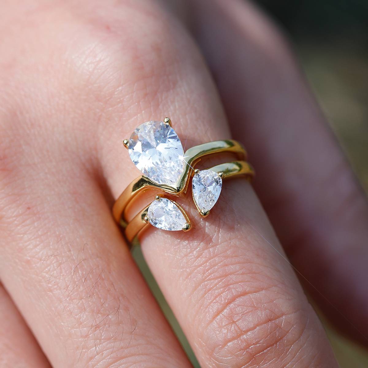 MR0105款S925银镀18K黄金水滴形莫桑钻简约套戒主石9*7mm/1.75CT