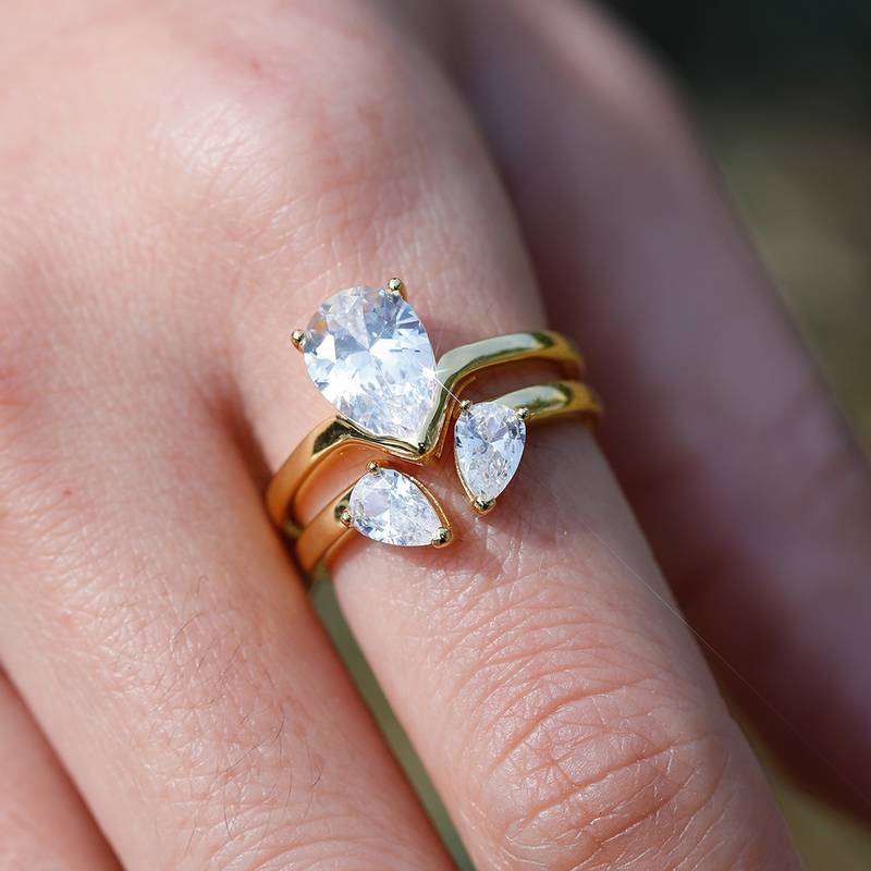MR0105款S925银镀18K黄金水滴形莫桑钻简约套戒主石9*7mm/1.75CT
