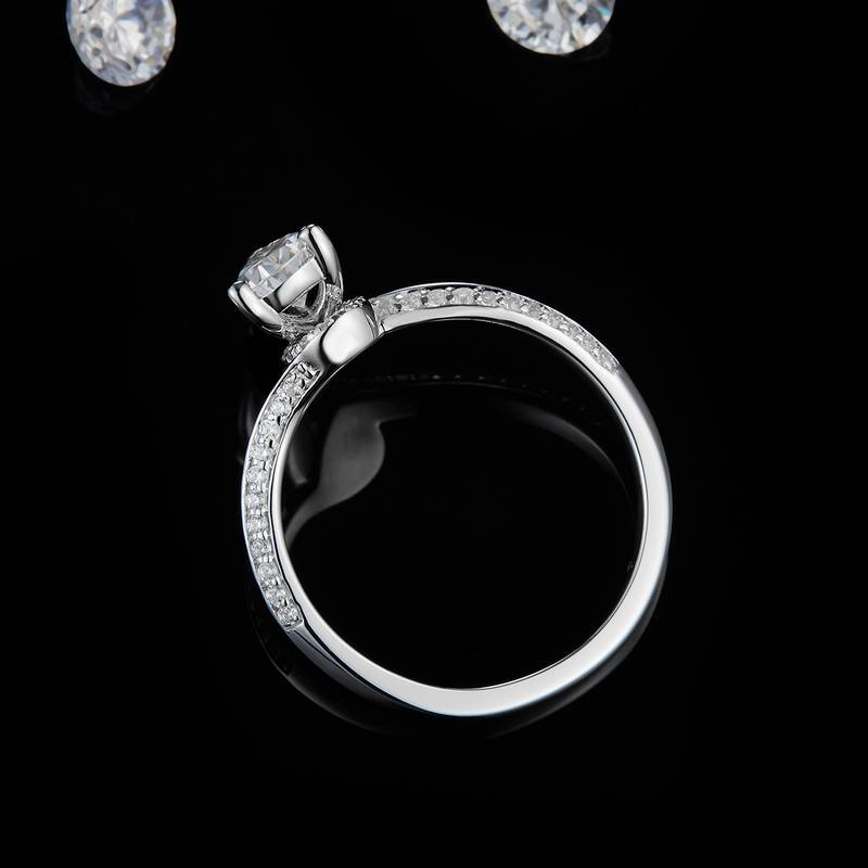 扭臂水滴钻女戒S925银镀白金定制选款主石莫桑钻1.0ct/副石高碳钻