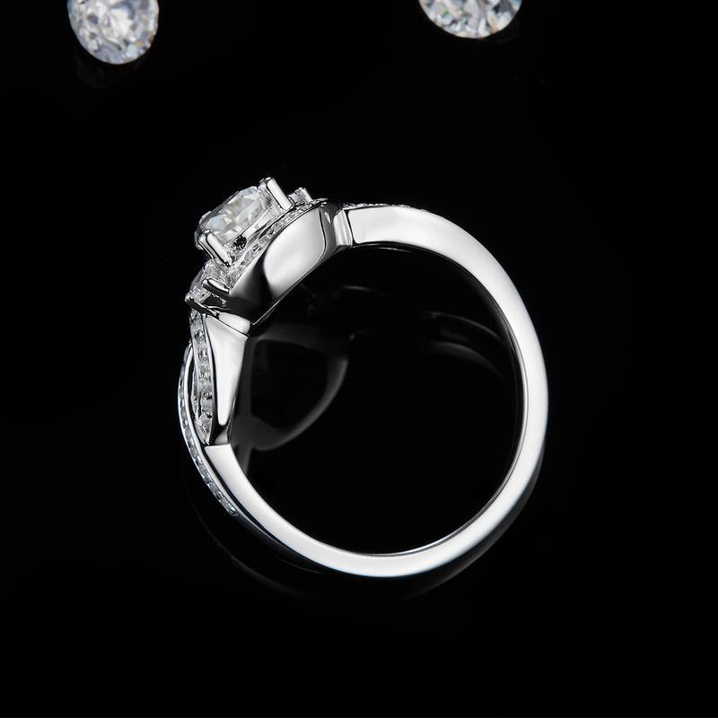 扭臂包镶水滴钻Women's RingS925银镀白金定制选款主石Moissanite0.8ct/副石高碳钻