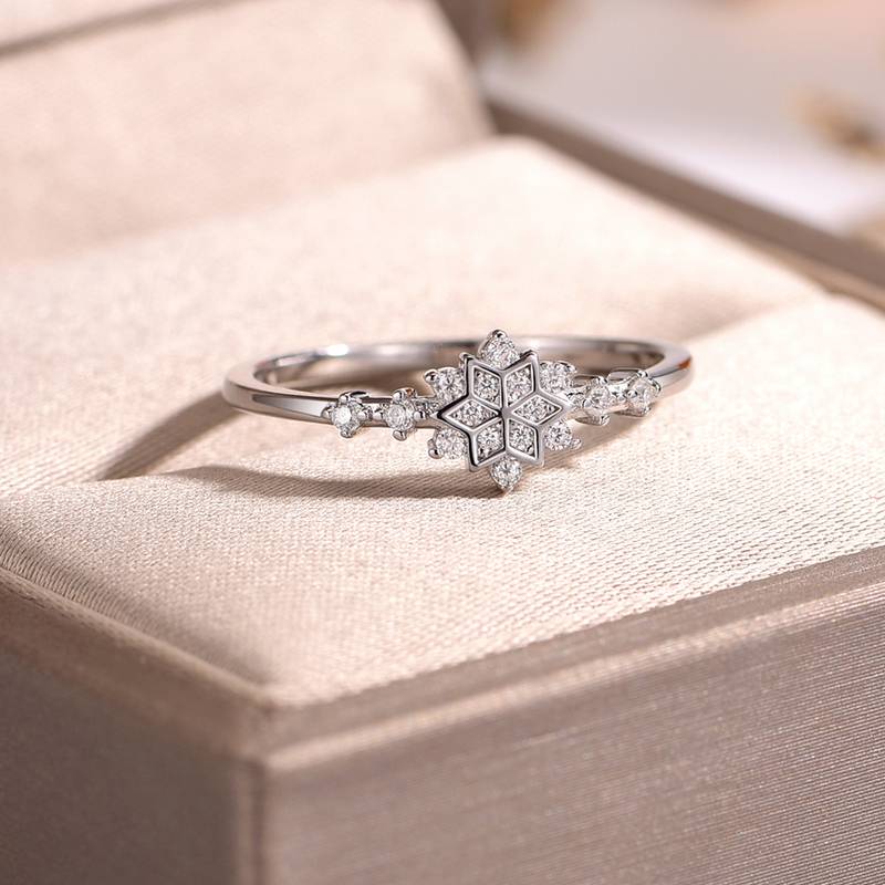 MR0135款S925银镀18K白金Moissanite雪花Women's Ring0.13ct