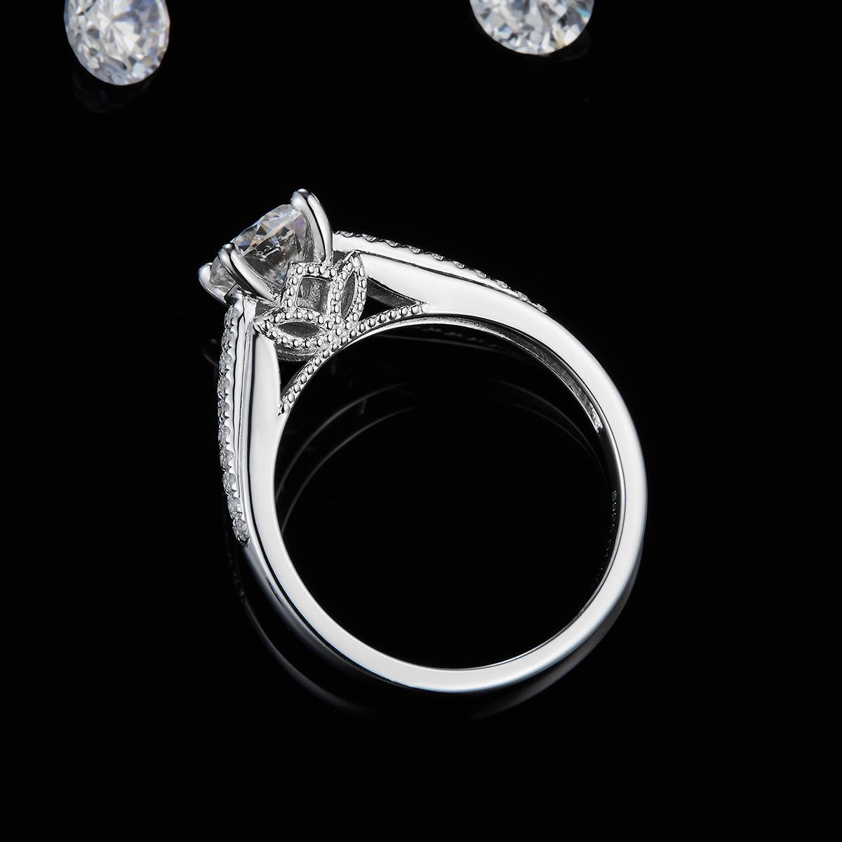 Light Luxury Full Diamond Four Claw Round Diamond Women's Ring S925 Silver Plated Platinum Customized Selection Main Stone Moissanite 1.0ct/Side Stone Cubic Zirconia