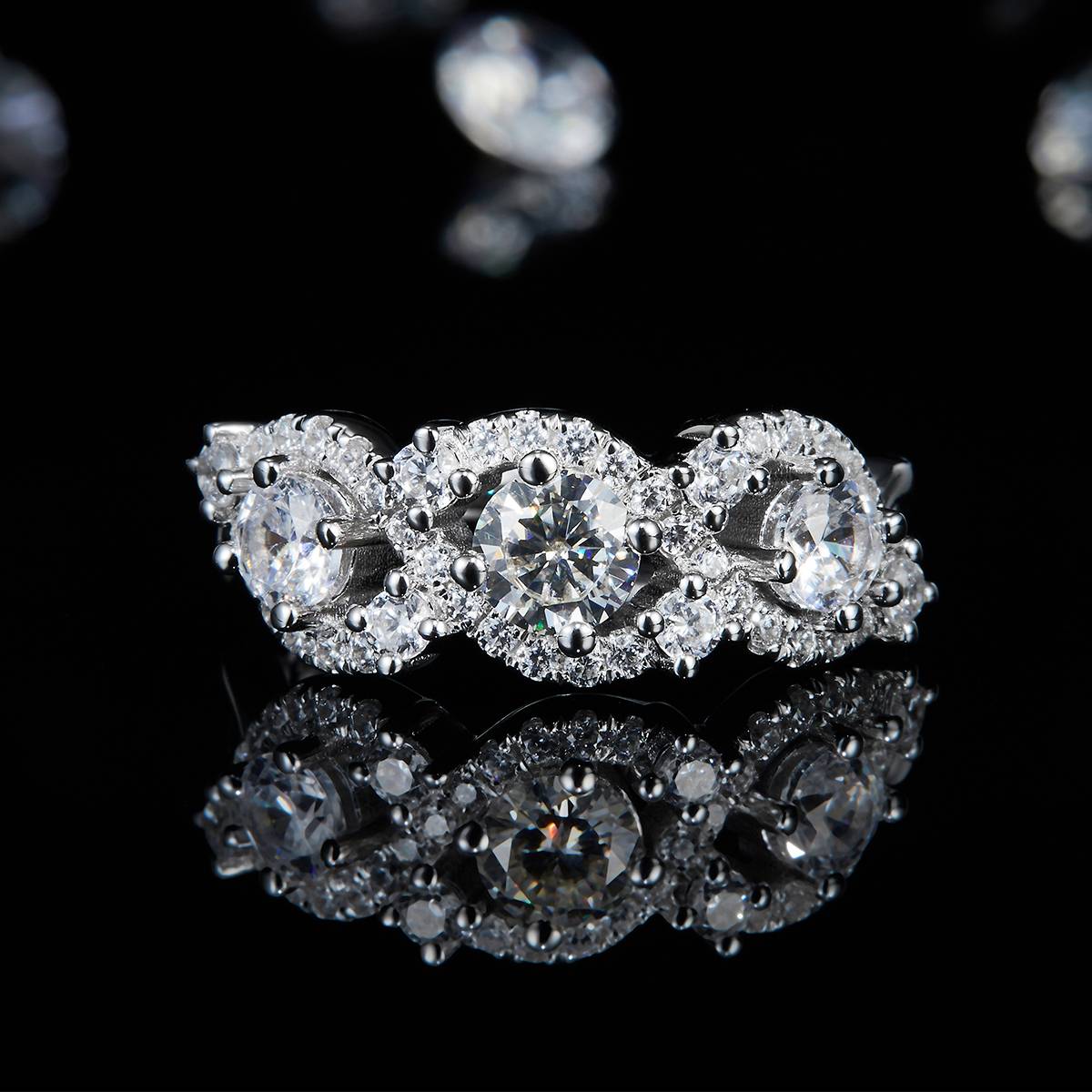 Three Stone Round Bag Women's Ring S925 Silver Plated Platinum Customized Selection Main Stone Moissanite 1.5ct/Side Stone Cubic Zirconia