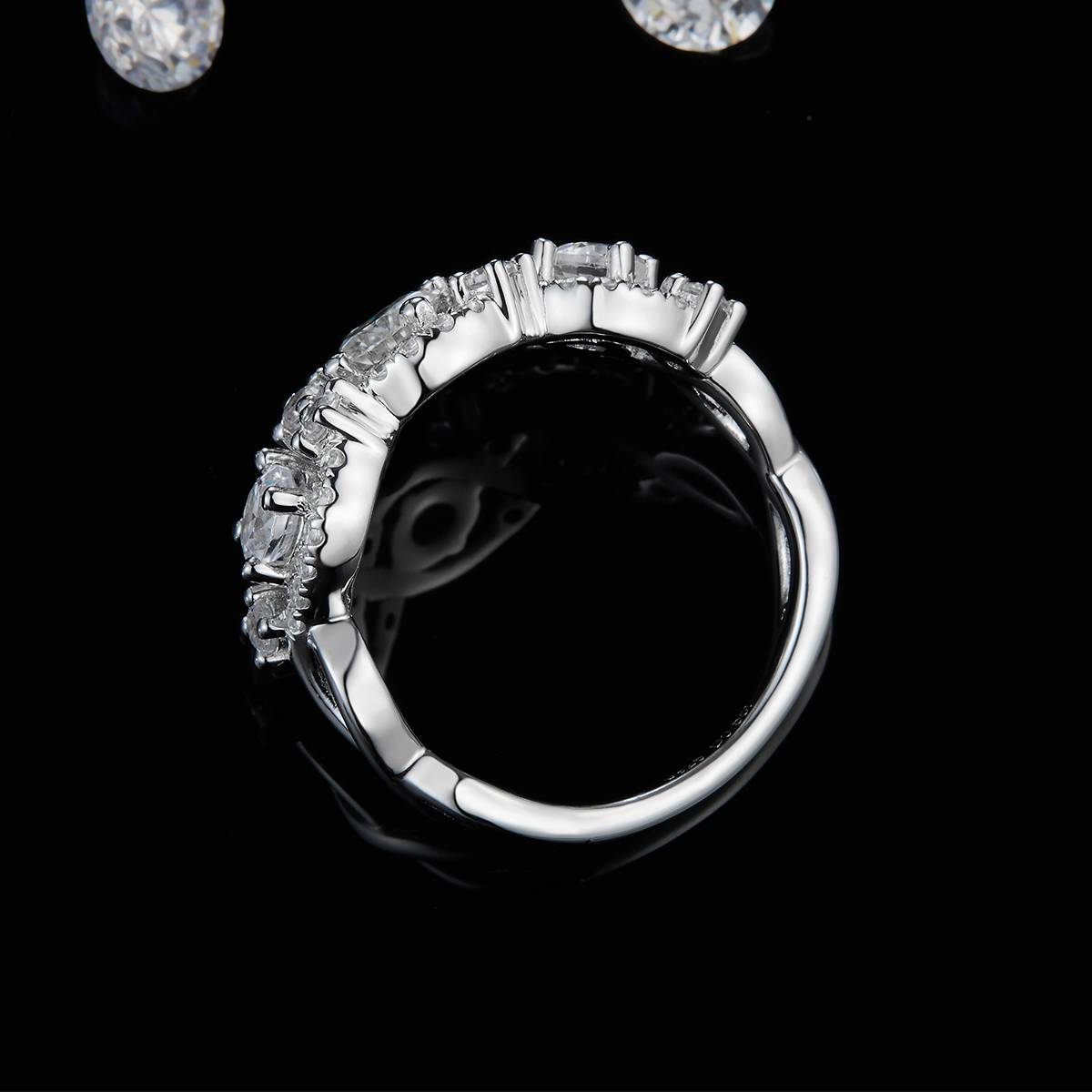 Three Stone Round Bag Women's Ring S925 Silver Plated Platinum Customized Selection Main Stone Moissanite 1.5ct/Side Stone Cubic Zirconia