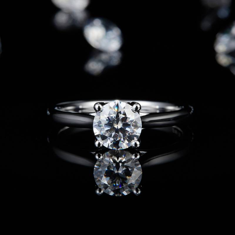 光臂四爪Women's RingS925银镀白金定制选款主石Moissanite1.0ct/副石高碳钻