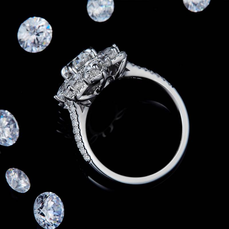 群镶大花朵蛋形女戒S925银镀白金定制选款主石莫桑钻1.5ct/副石高碳钻